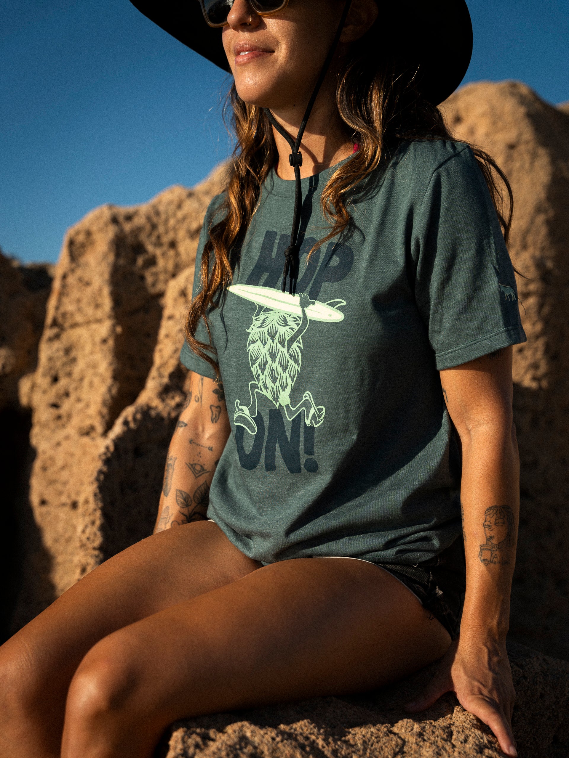 PLAYERA LUPULO HOP ON!